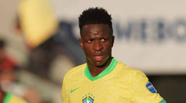 唐斯砍35+18+5，大卫·李后尼克斯首人（唐斯35分18篮板5助攻，成尼克斯自大卫·李以来首人）