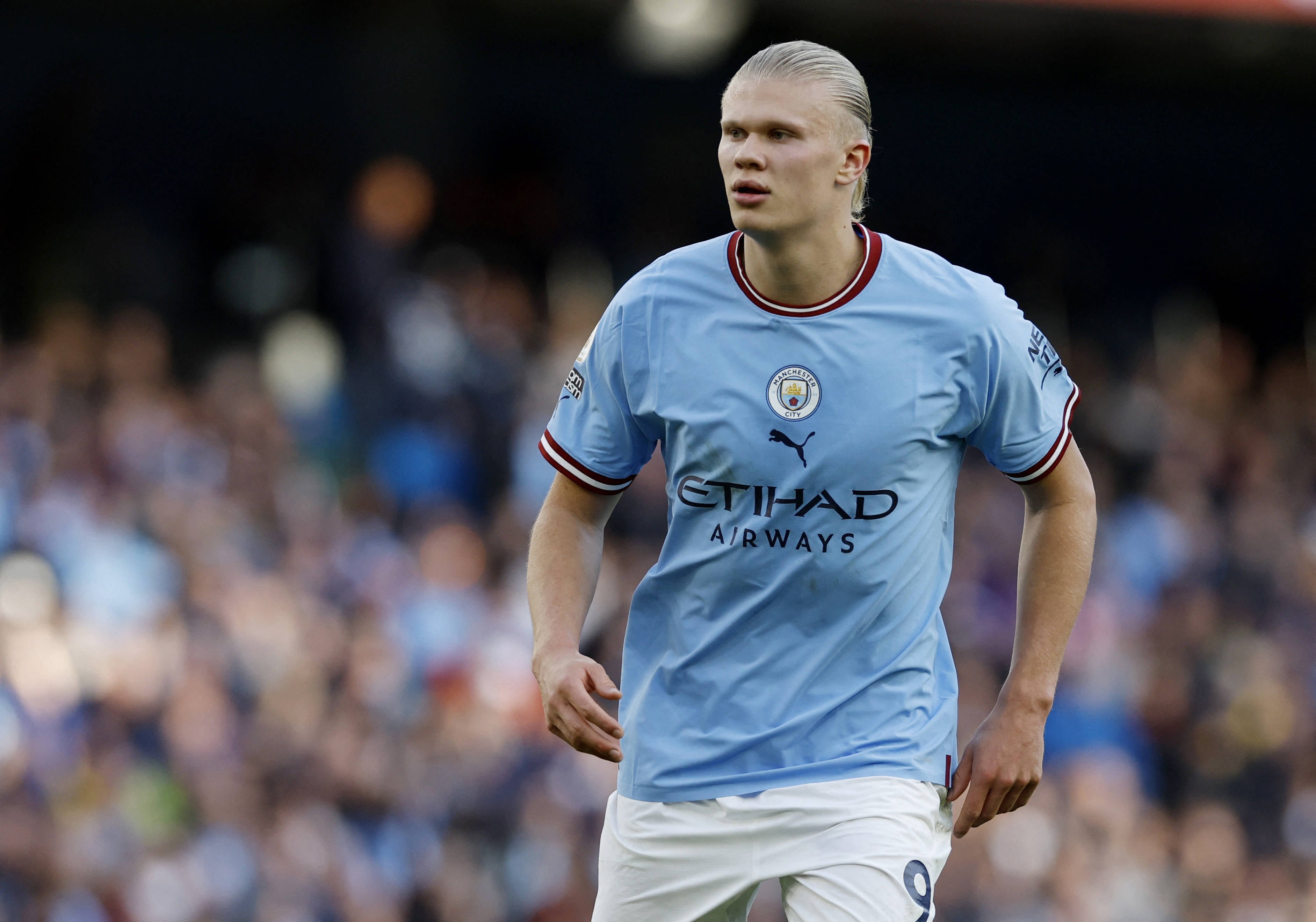 德媒：诺伊尔因为肠胃炎缺席了拜仁本周的训练（德媒：肠胃炎致诺伊尔无缘拜仁本周训练）